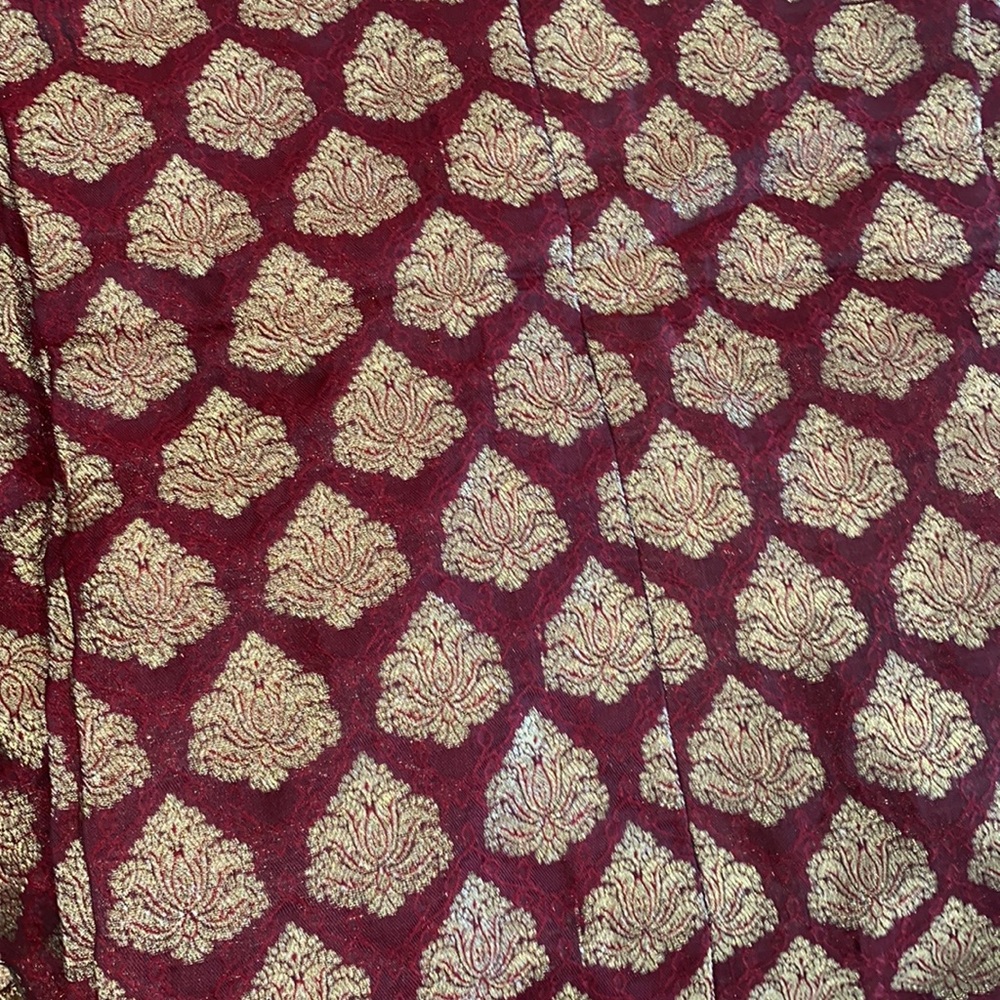 Gorgeous Pakistani 3 Piece Velvet Suit - Picture 8 of 8